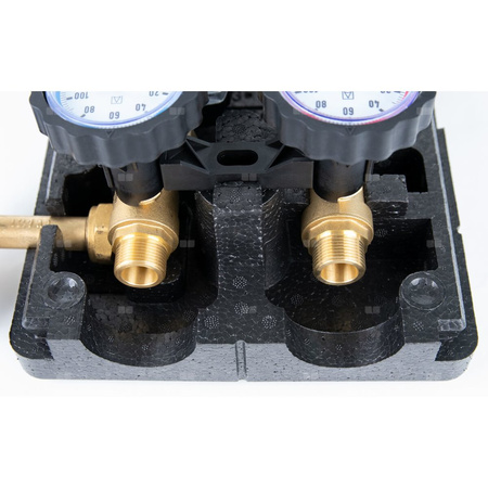 Grupa pompowa AFRISO PrimoSol 130-4 GZ 3/4'' x 3/4'', z izolacją Grundfos UPM 3 Solar 25-75/130 mm