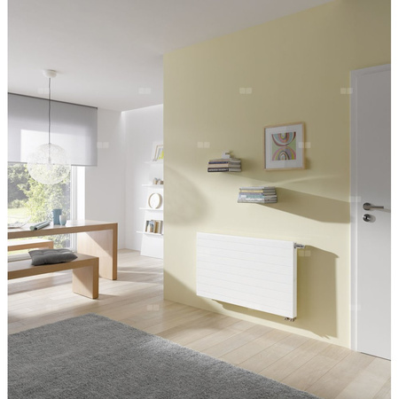 Grzejnik płytowy typ 33 KERMI Line-V wym. 205 x 1605 mm, kolor biały, moc 1559 W