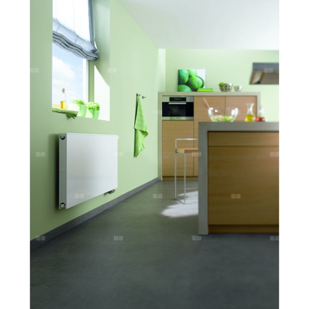 Grzejnik płytowy typ 33 KERMI Plan-V wym. 205 x 805 mm, kolor biały, moc 782 W