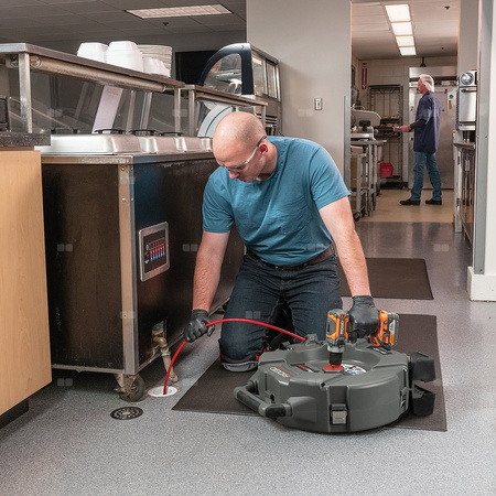 Maszyna do czyszczenia odpływów FlexShaft K9-102+ do linii odpływowych 1 1/4-2" (32–50 mm)