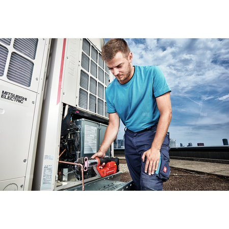 Zaciskarka ROMAX Compact TT, zestaw szczęk zaciskowych MaxiPro 1/4"-1 1/8", akumulator 2.0 Ah/18 V, ładowarka UE w ROCASE