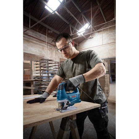 Wyrzynarka GST750 zasilanie sieciowe