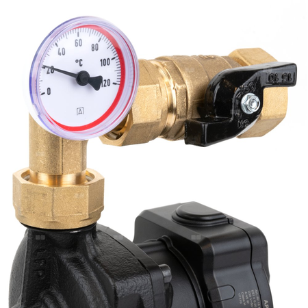 Grupa pompowa AFRISO BTU 502 AP nakrętka x nakrętka 1'' x 1'', z zaworem termostatycznym, z pompą obiegową AFRISO APH 160 15-7/130 mm
